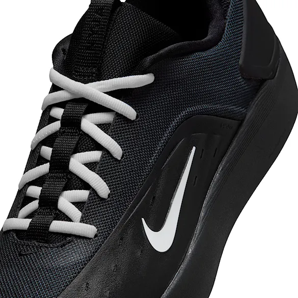 Tenisówki Nike SB Zoom Nyjah 4 black/white-black-white 2026 - 2