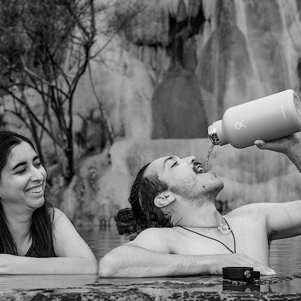 Termoska Hydro Flask 64 oz Wide Flex Cap Black black 1,890l - 5