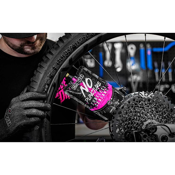 Tmel Muc-Off No Puncture Hassle Tubeless Sealant 1L - 2