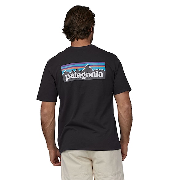 Tričko Patagonia M's P-6 Logo Responsibili-Tee black 2026 - 5