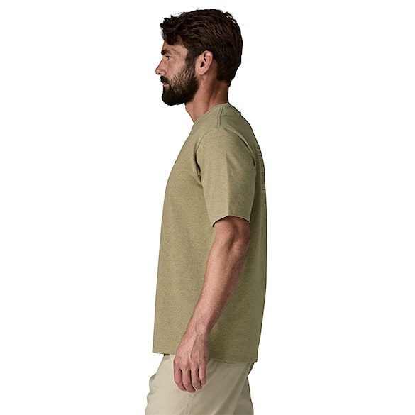 Koszulka Patagonia M's P-6 Logo Responsibili-Tee gumtree green 2026 - 5