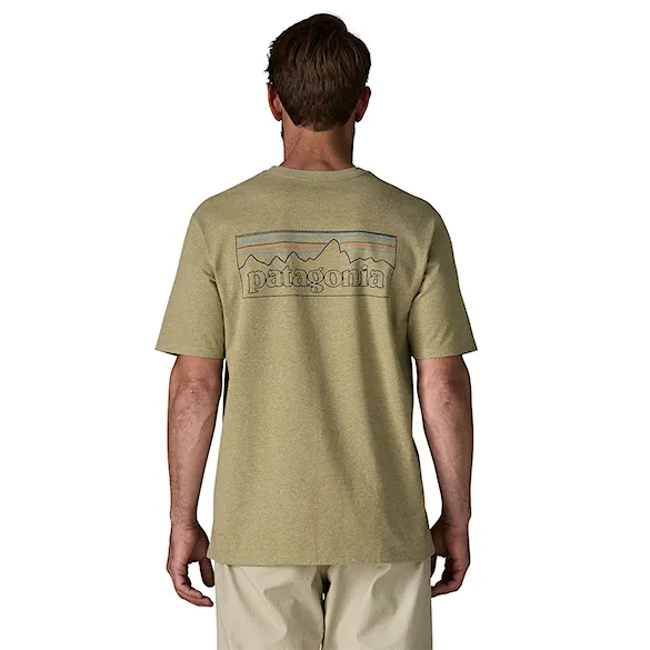 T-shirt Patagonia M's P-6 Logo Responsibili-Tee gumtree green 2026 - 1