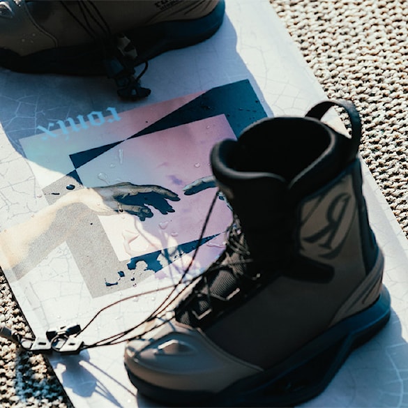 Wiązanie wakeboardowe Ronix Utopia stone/navy 2026 - 9