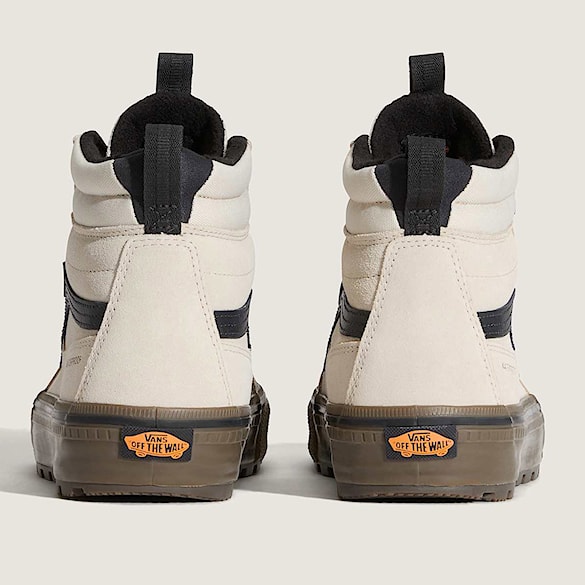 Buty zimowe Vans MTE Sk8-Hi Waterproof Insulated oatmeal/black 2025 - 4