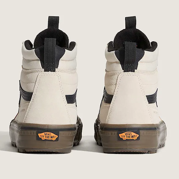 Buty zimowe Vans MTE Sk8-Hi Waterproof Insulated oatmeal/black 2025 - 4