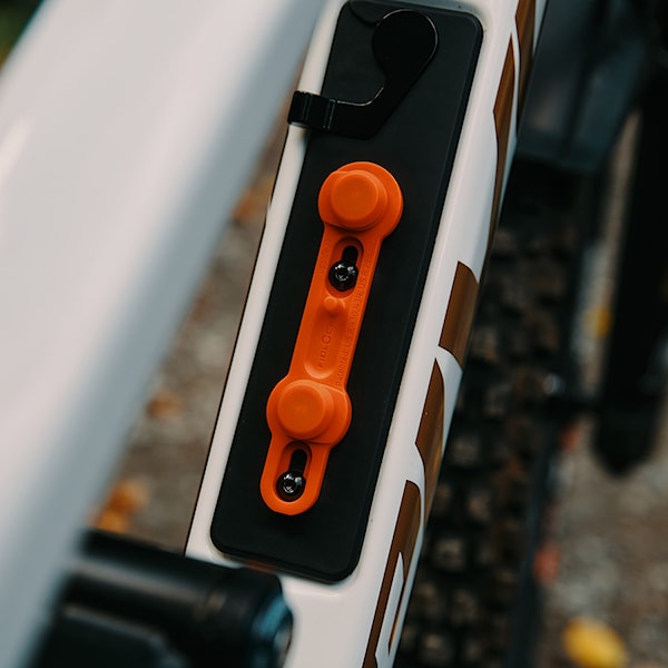 Držiak na fľašu Fidlock TWIST Bike Base orange