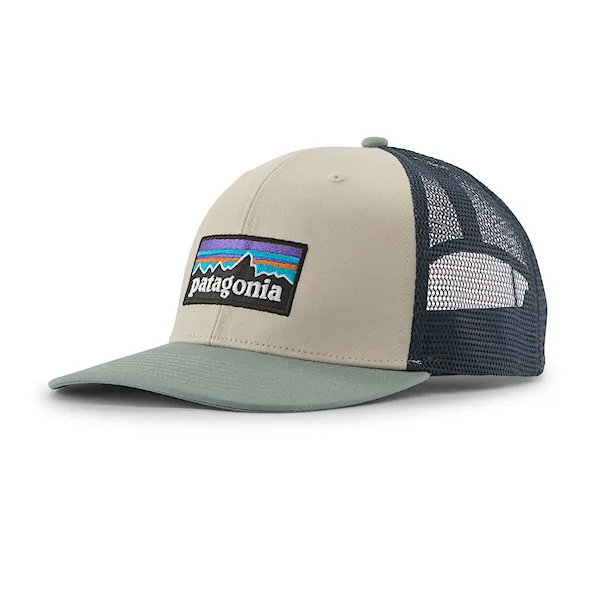 Kšiltovka Patagonia P-6 Logo Trucker Hat pumice 2026