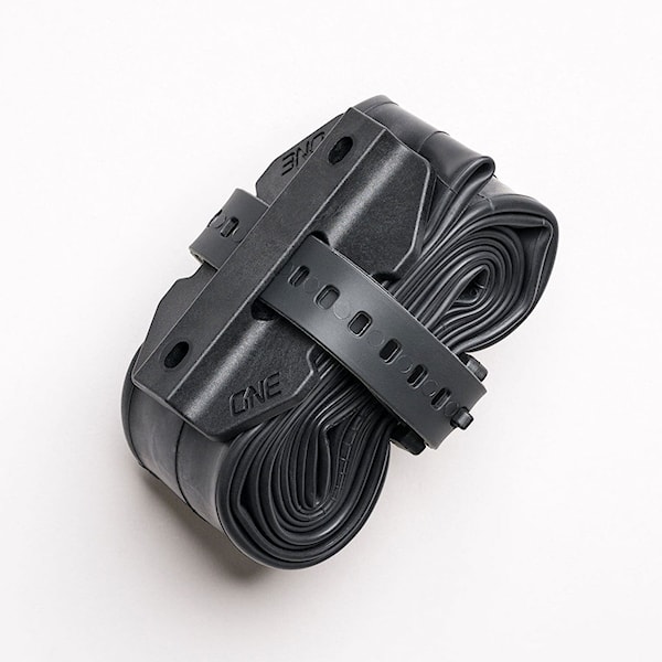 Držák na duši OneUp Tube Strap Bracket black