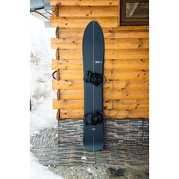 Snowboard Nidecker Gun 2026