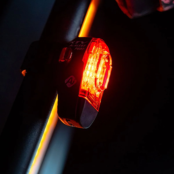 Oświetlenie rowerowe Lezyne KTV Pro+ Ai Alert Rear black