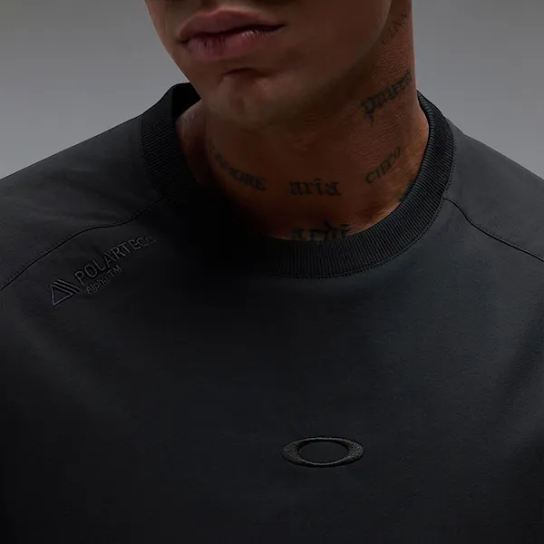 Technická mikina Oakley Bowls Alpha Crewneck blackout 2027