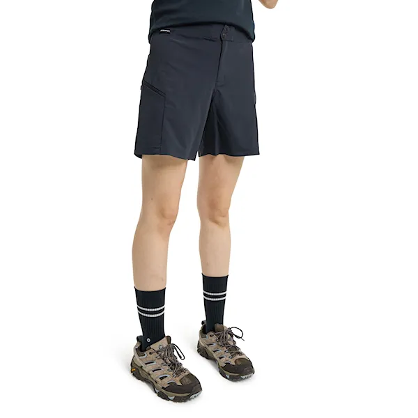 Technical Shorts Burton Wms [ak] Minimalist Shorts true black 2024