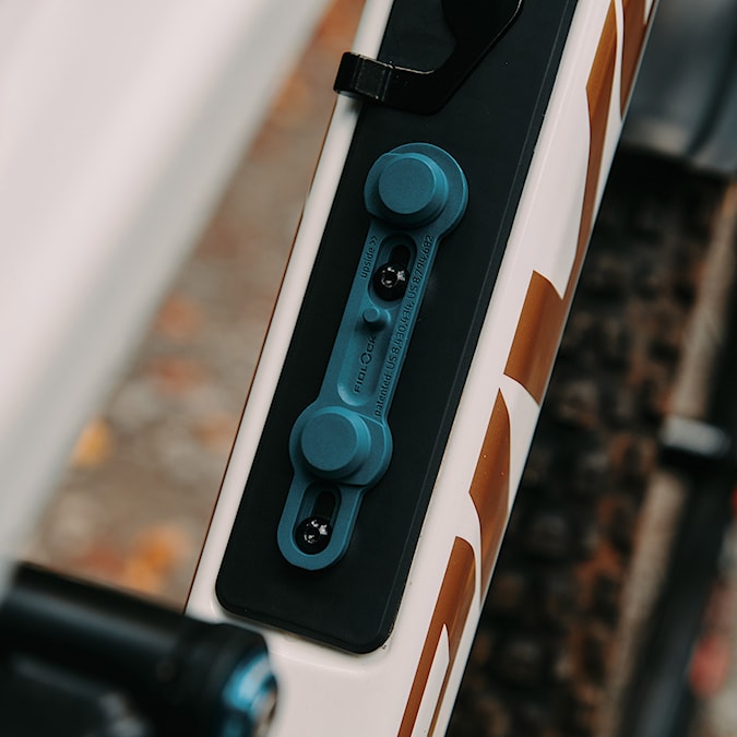 Uchwyt na bidon Fidlock TWIST Bike Base blue