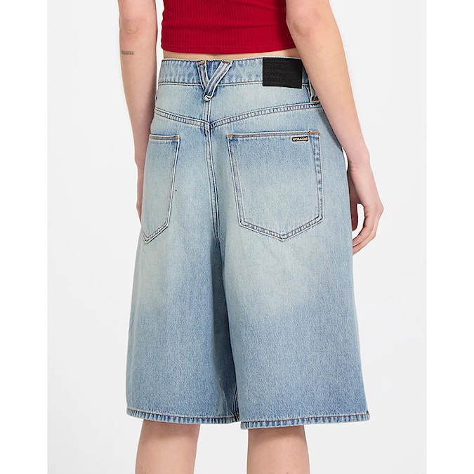 Kraťasy Volcom Wms Beeggy Denim Shorts dusty blue wash 2026