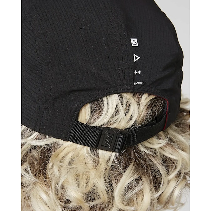 Czapka z daszkiem Follow Tech Cap black 2025