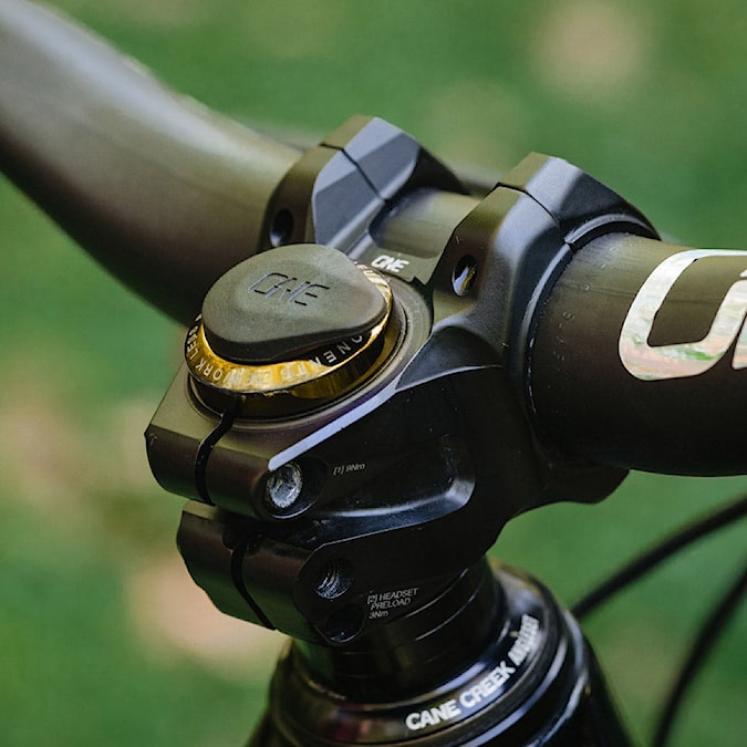 Bike Tools OneUp EDC Threadless Carrier V2 gold