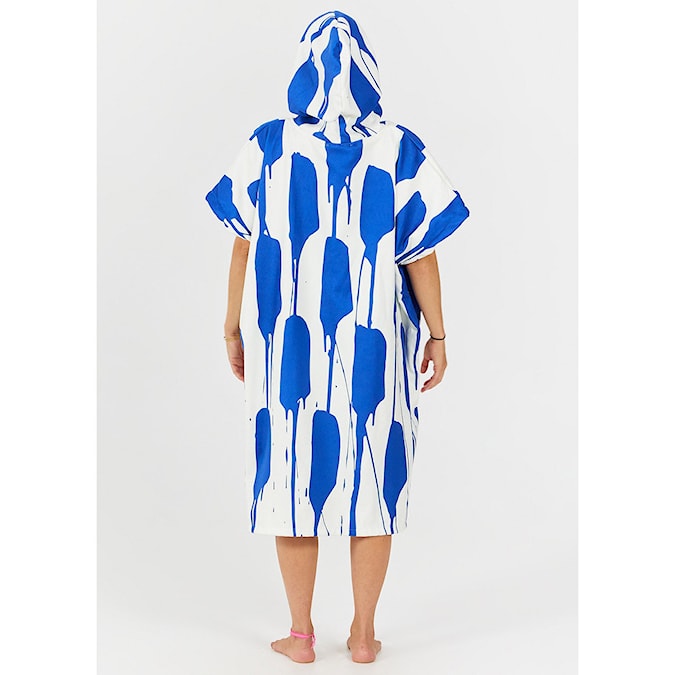 Poncho After Artist Series mambo