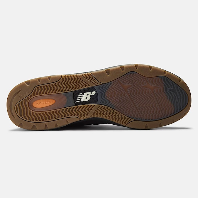 Sneakers New Balance Numeric Andrew Reynolds 933 brown 2025