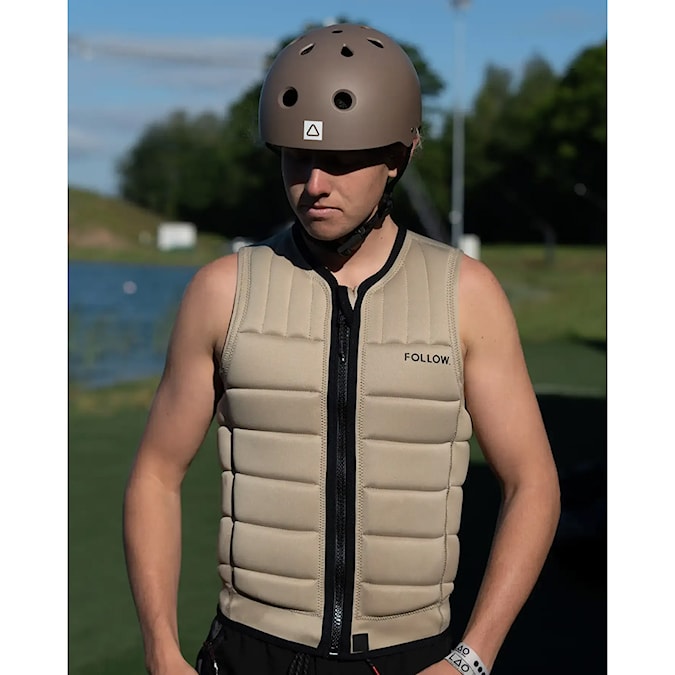 Vesta na wakeboard Follow Total Impact sand 2025